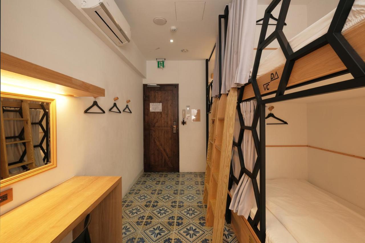 Journey Hostel Тайнань Экстерьер фото