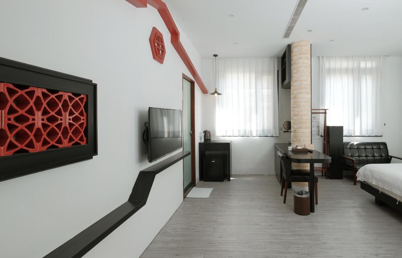 Journey Hostel Тайнань Экстерьер фото