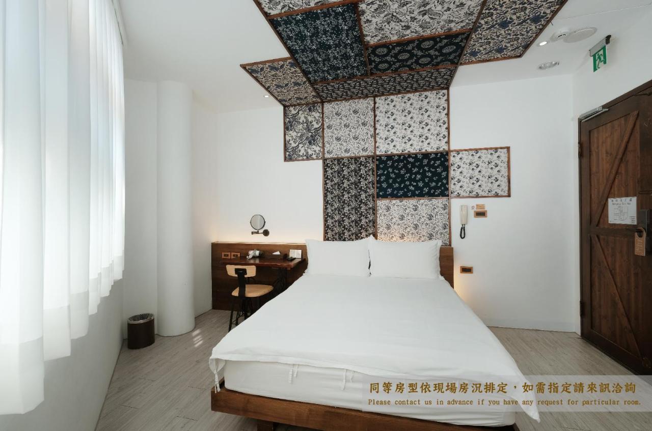 Journey Hostel Тайнань Экстерьер фото
