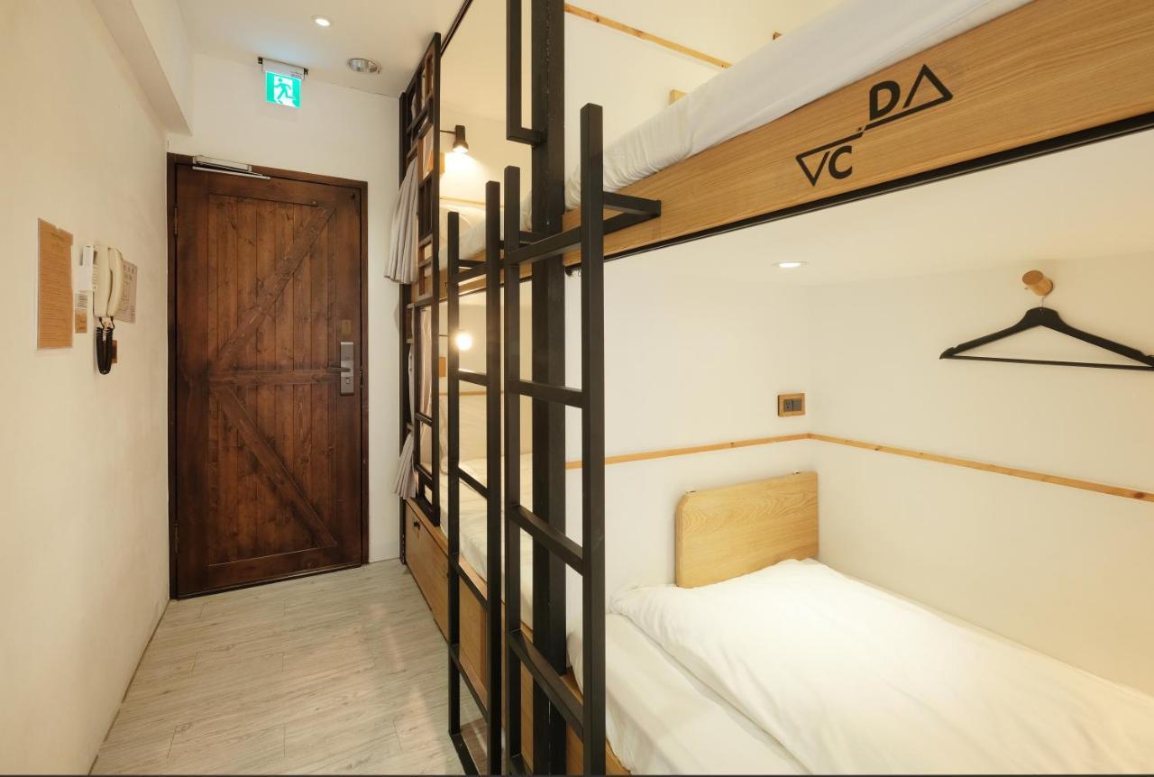 Journey Hostel Тайнань Экстерьер фото