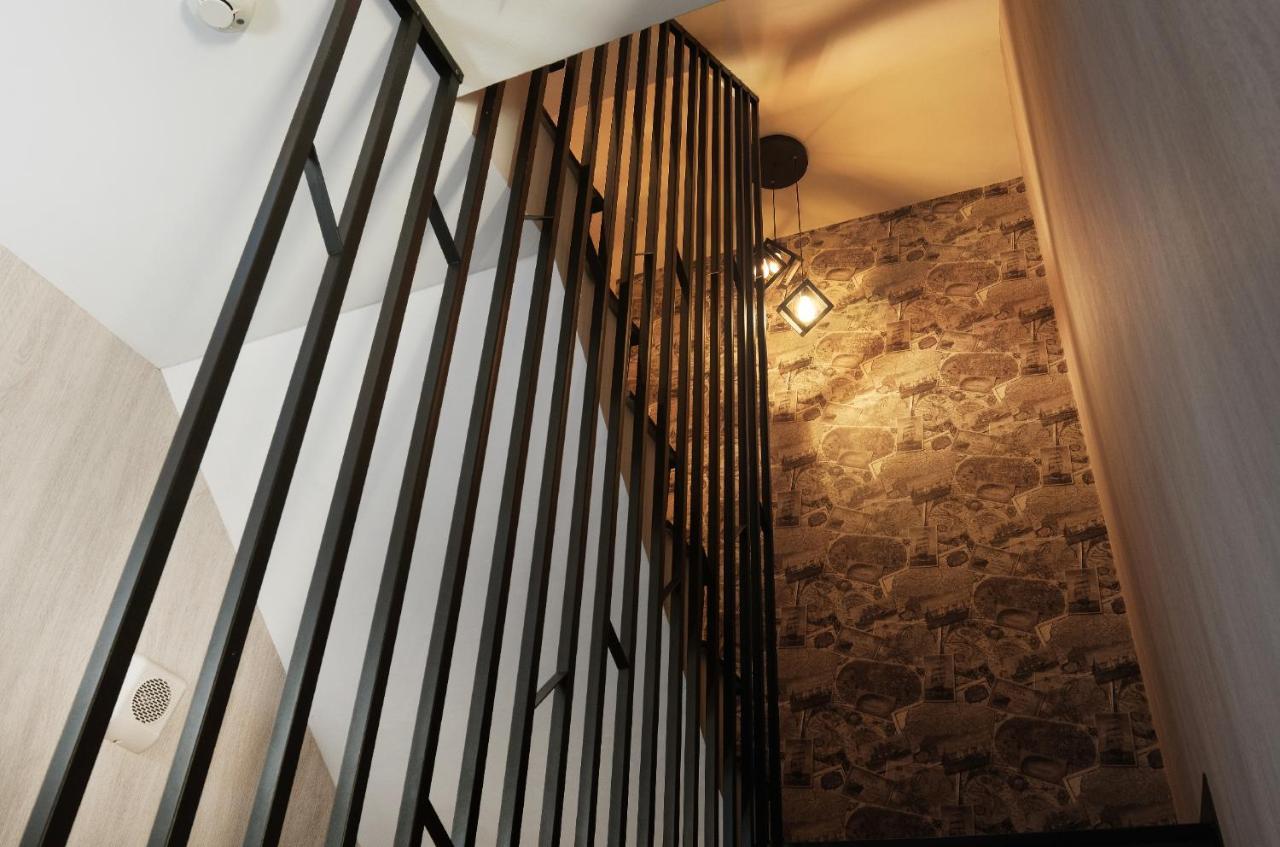 Journey Hostel Тайнань Экстерьер фото